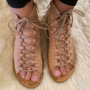 Gianni Bini leather lace up shoes